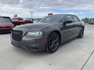 Chrysler 300 2020
