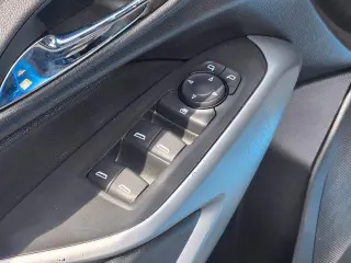 Chevrolet Trax 2025 RS 4 puertas Crossover con 1RS
