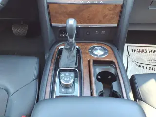 Nissan Armada 2023 4x2 SL SUV de 4 puertas