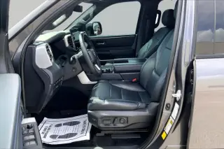 Toyota Tundra 2023 4x2 Platinum 4dr CrewMax Cab Pickup SB