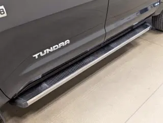 Toyota Tundra 2021 4x4 Limited 4dr CrewMax Cab Pickup SB