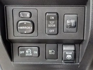Toyota Tundra 2021 4x4 Limited 4dr CrewMax Cab Pickup SB