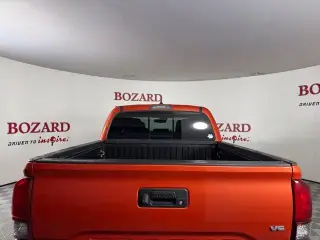 Toyota Tacoma 2018 4x4 TRD Pro 4dr Double Cab 5.0 ft SB 6M