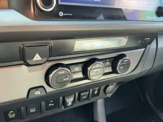 Toyota Tacoma 2021 4x2 TRD Sport 4dr Double Cab 5.0 ft SB