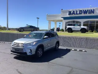 Toyota Highlander 2017 AWD XLE 4dr SUV
