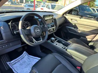 Nissan Pathfinder 2024 AWD SL 4dr SUV