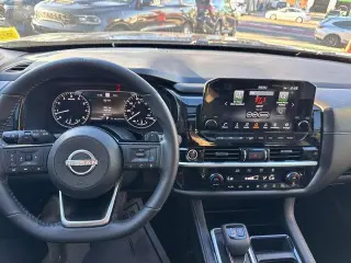 Nissan Pathfinder 2024 AWD SL 4dr SUV