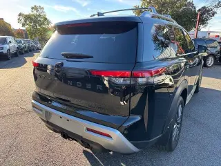 Nissan Pathfinder 2024 AWD SL 4dr SUV