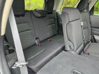 Nissan Pathfinder 2025 SV SUV 4 puertas