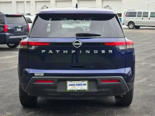 Nissan Pathfinder 2025 SV SUV 4 puertas