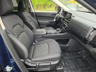 Nissan Pathfinder 2025 SV SUV 4 puertas