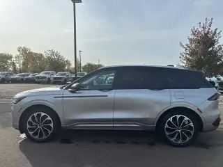 Lincoln Nautilus Híbrido 2024 AWD Reserve 4dr SUV
