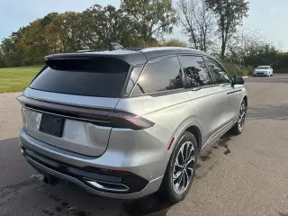 Lincoln Nautilus Híbrido 2024 AWD Reserve 4dr SUV