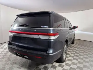 Lincoln Navigator L 2022 4x2 Reserve 4dr SUV