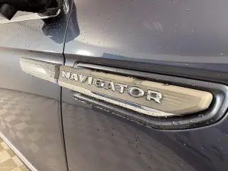 Lincoln Navigator L 2022 4x2 Reserve 4dr SUV