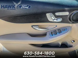 Mercedes-Benz Clase C 2019 AWD C 300 4MATIC 4dr Sedán