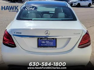 Mercedes-Benz Clase C 2019 AWD C 300 4MATIC 4dr Sedán