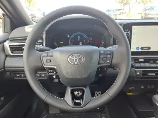 Toyota Camry 2026 SE 4dr Sedan