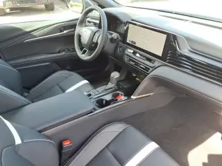 Toyota Camry 2026 SE 4dr Sedan