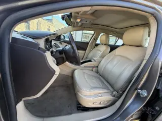 2012 Buick LaCrosse Premium Package 1, w/Leather