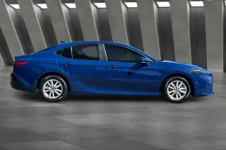 Toyota Camry 2025 LE 4dr Sedán