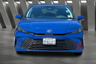 Toyota Camry 2025 LE 4dr Sedán