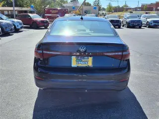 Volkswagen Jetta 2025 Sport sedán 4 puertas