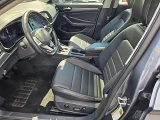 Volkswagen Jetta 2024 SE 4dr Sedán