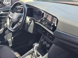 Volkswagen Jetta 2024 SE 4dr Sedán