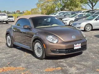 Volkswagen Beetle Convertible 2013 2.5L PZEV 2dr Convertible 6A