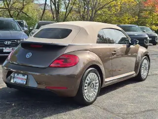 Volkswagen Beetle Convertible 2013 2.5L PZEV 2dr Convertible 6A