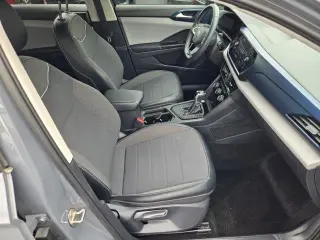 Volkswagen Taos 2023 SE 4dr SUV