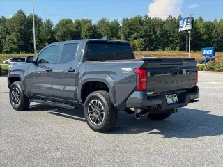 Toyota Tacoma 2025 4x4 TRD Sport HV 4dr Double Cab 5.0 ft SB