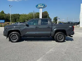 Toyota Tacoma 2025 4x4 TRD Sport HV 4dr Double Cab 5.0 ft SB
