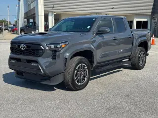 Toyota Tacoma 2025 4x4 TRD Sport HV 4dr Double Cab 5.0 ft SB