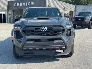 Toyota Tacoma 2025 4x4 TRD Sport HV 4dr Double Cab 5.0 ft SB
