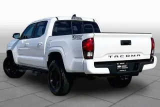 Toyota Tacoma 2022 4x2 SR 4dr Double Cab 5.0 ft SB