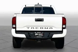 Toyota Tacoma 2022 4x2 SR 4dr Double Cab 5.0 ft SB