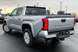 Toyota Tacoma 2025 4x4 SR5 4dr Double Cab 5.0 ft SB