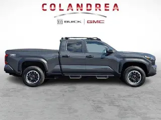 Toyota Tacoma 2025 4x4 Limited 4dr Double Cab 5.0 ft SB