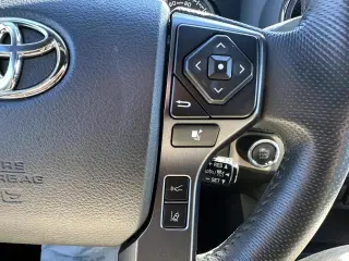 Toyota Tacoma 2018 4x4 TRD Off-Road 4 puertas Doble Cabina 6.1 pies LB