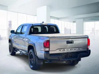 Toyota Tacoma 2018 4x4 TRD Off-Road 4 puertas Doble Cabina 6.1 pies LB