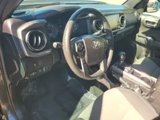 Toyota Tacoma 2022 4x4 SR V6 4dr Double Cab 5.0 ft SB
