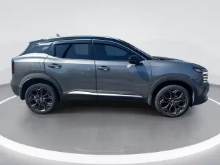 Nissan Kicks 2025 SR 4dr Crossover