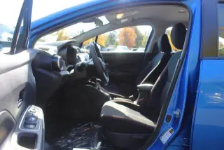 Nissan Versa 2024 SR 4dr Sedán