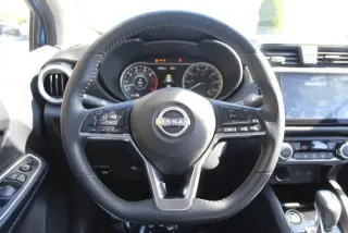 Nissan Versa 2024 SR 4dr Sedán