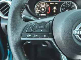 Nissan Versa 2025 SR 4dr Sedán