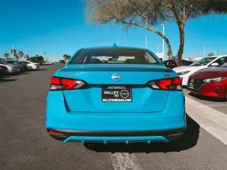 Nissan Versa 2025 SR 4dr Sedán
