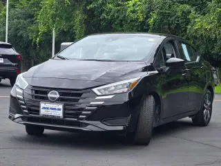 Nissan Versa 2025 SV 4dr Sedán