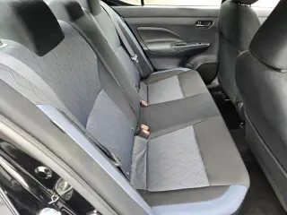 Nissan Versa 2025 SV 4dr Sedán